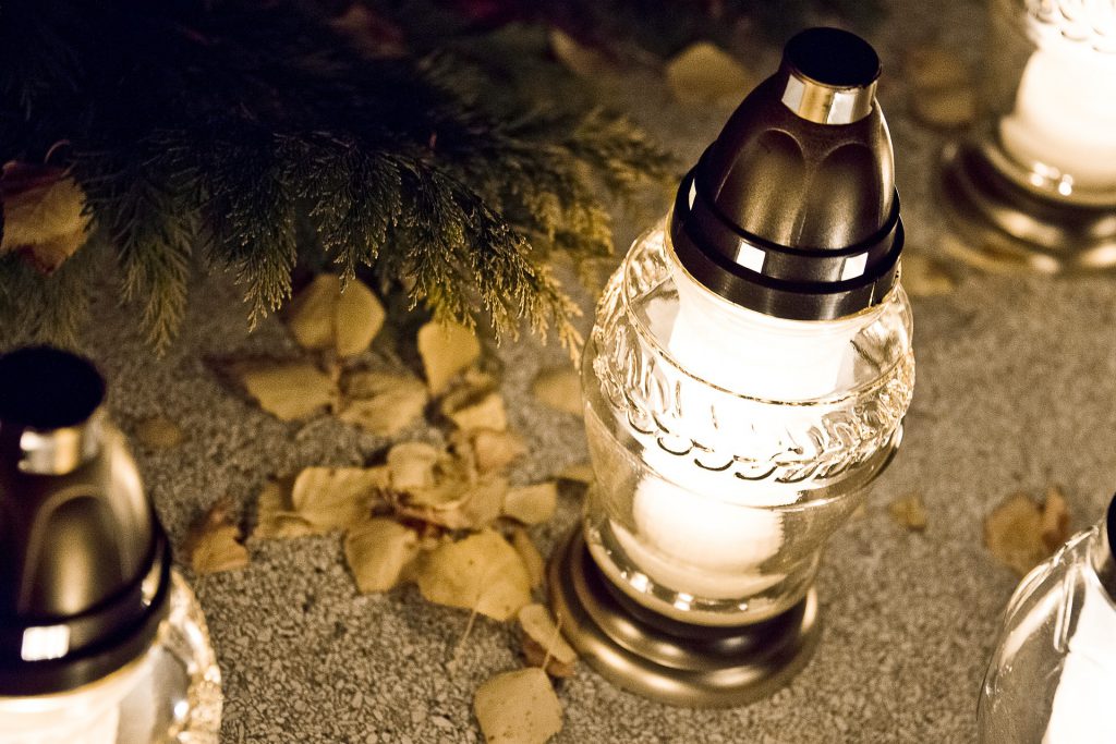 Olejowe i parafinowe wkłady do zniczy