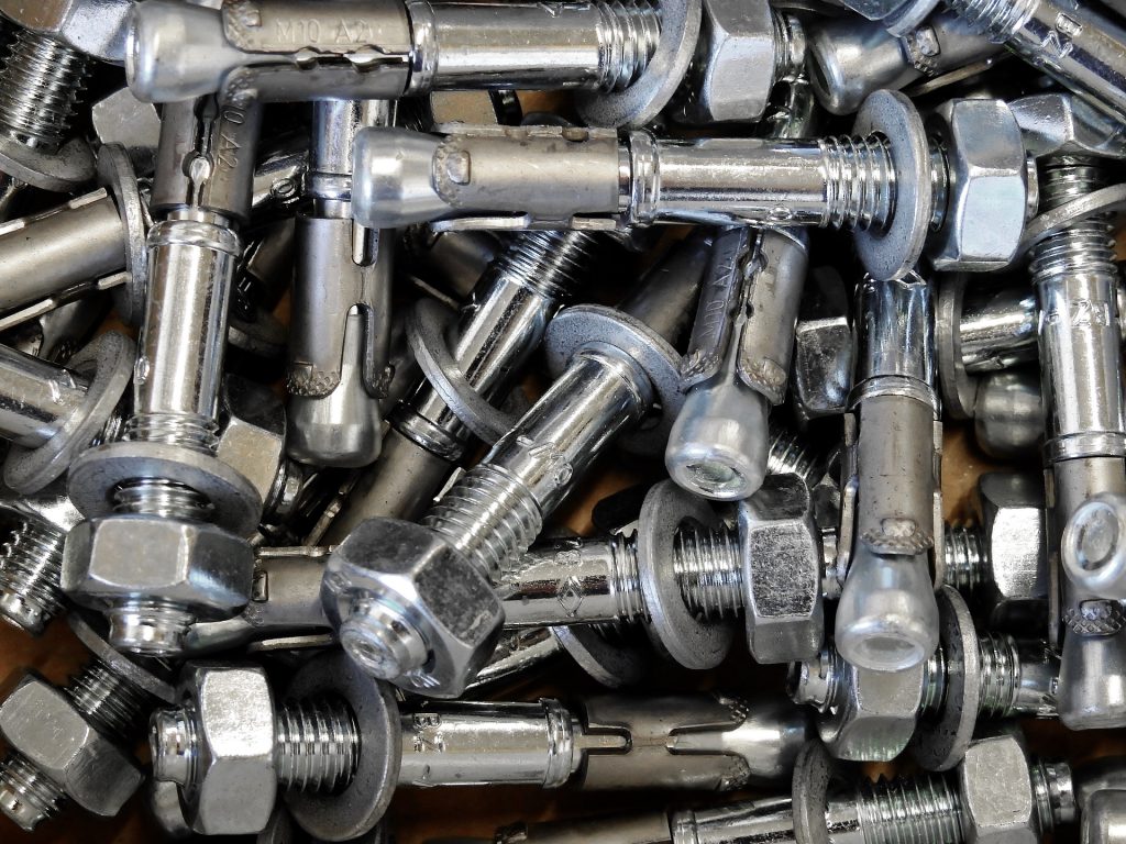 Wachlarz artykułów metalowych